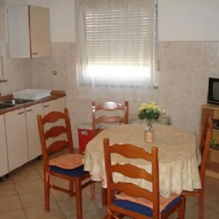 In With Terrace, Air Conditioning, Wifi, Washing Machine 633-1 Apartman Póla