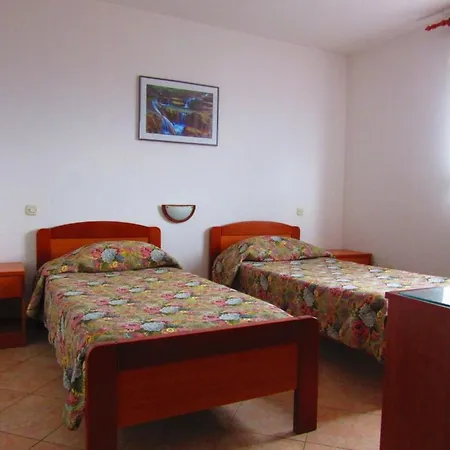 Apartman In With Terrace, Air Conditioning, Wifi, Washing Machine 633-1 Póla