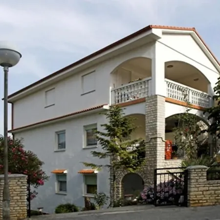 Apartmán In With Terrace, Air Conditioning, Wifi, Washing Machine 633-1 *